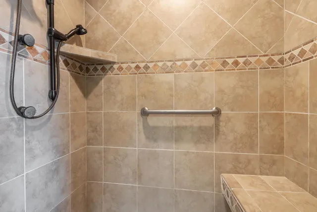 $799,000 | 8616 Fisher Road, Hanover, IL 61041