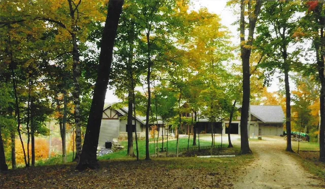 $799,000 | 8616 Fisher Road, Hanover, IL 61041