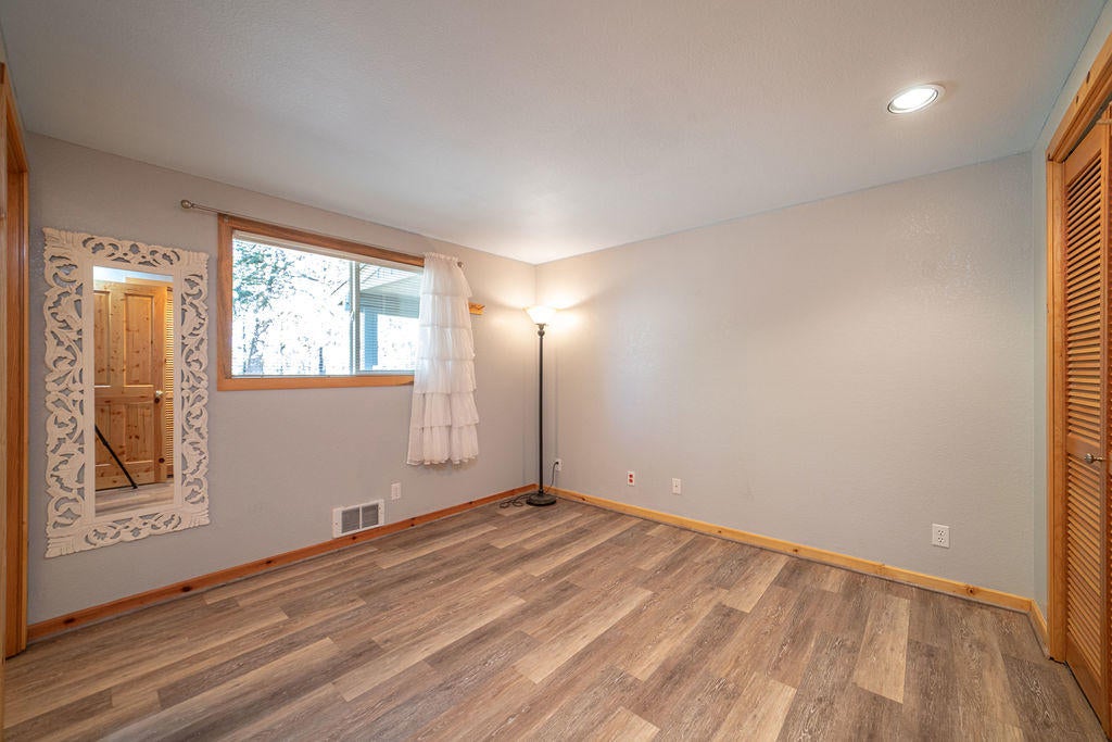 54879 Jack Pine Road Bend, OR 97707 - Photo 17 of 44 PhotoMyListingCom-25