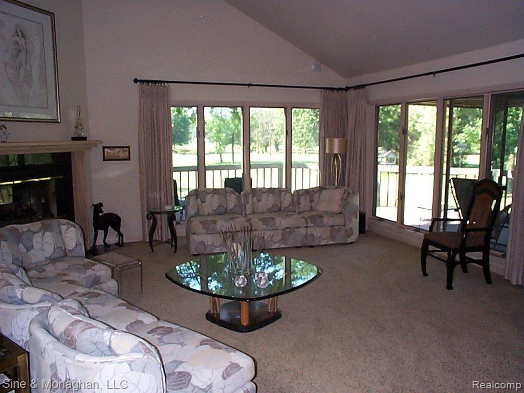 1610 River Road St. Clair, MI 48079 - Photo 2 of 25 2 Living Room new 1610 River Rd.