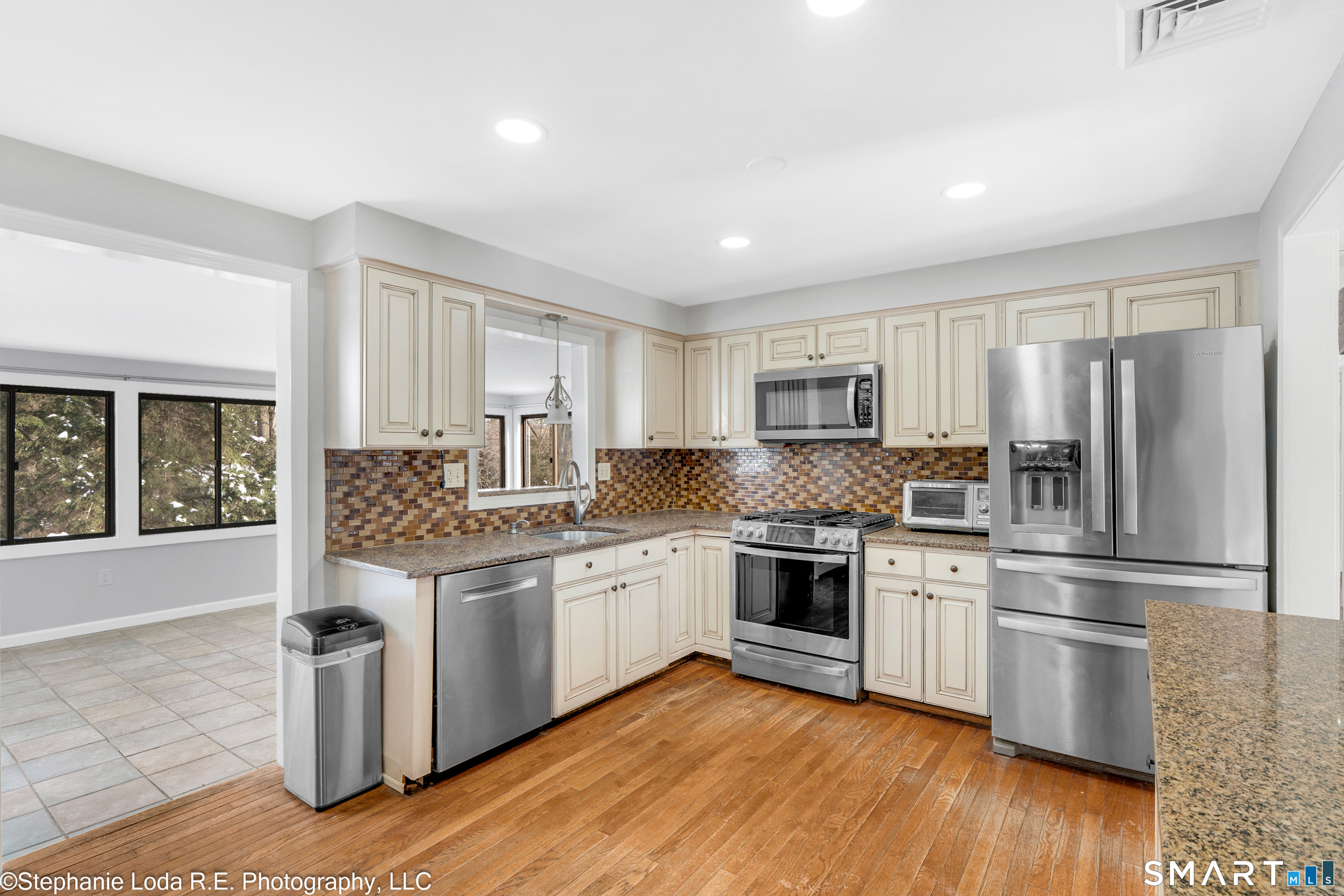 77 Pinebrook Circle Guilford, CT 06437 - Photo 11 of 39