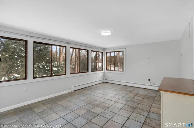 $499,900 | 77 Pinebrook Circle, Guilford, CT 06437