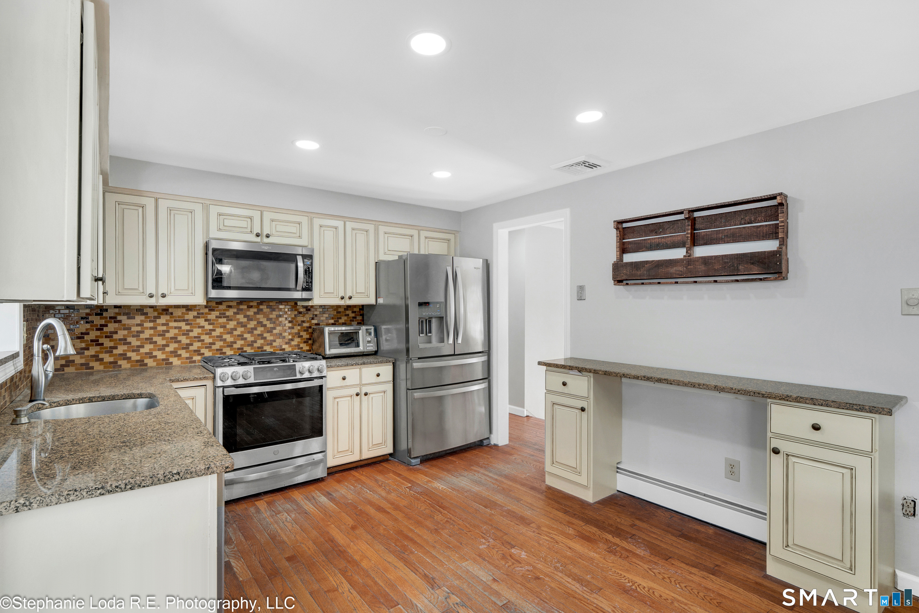 77 Pinebrook Circle Guilford, CT 06437 - Photo 10 of 39