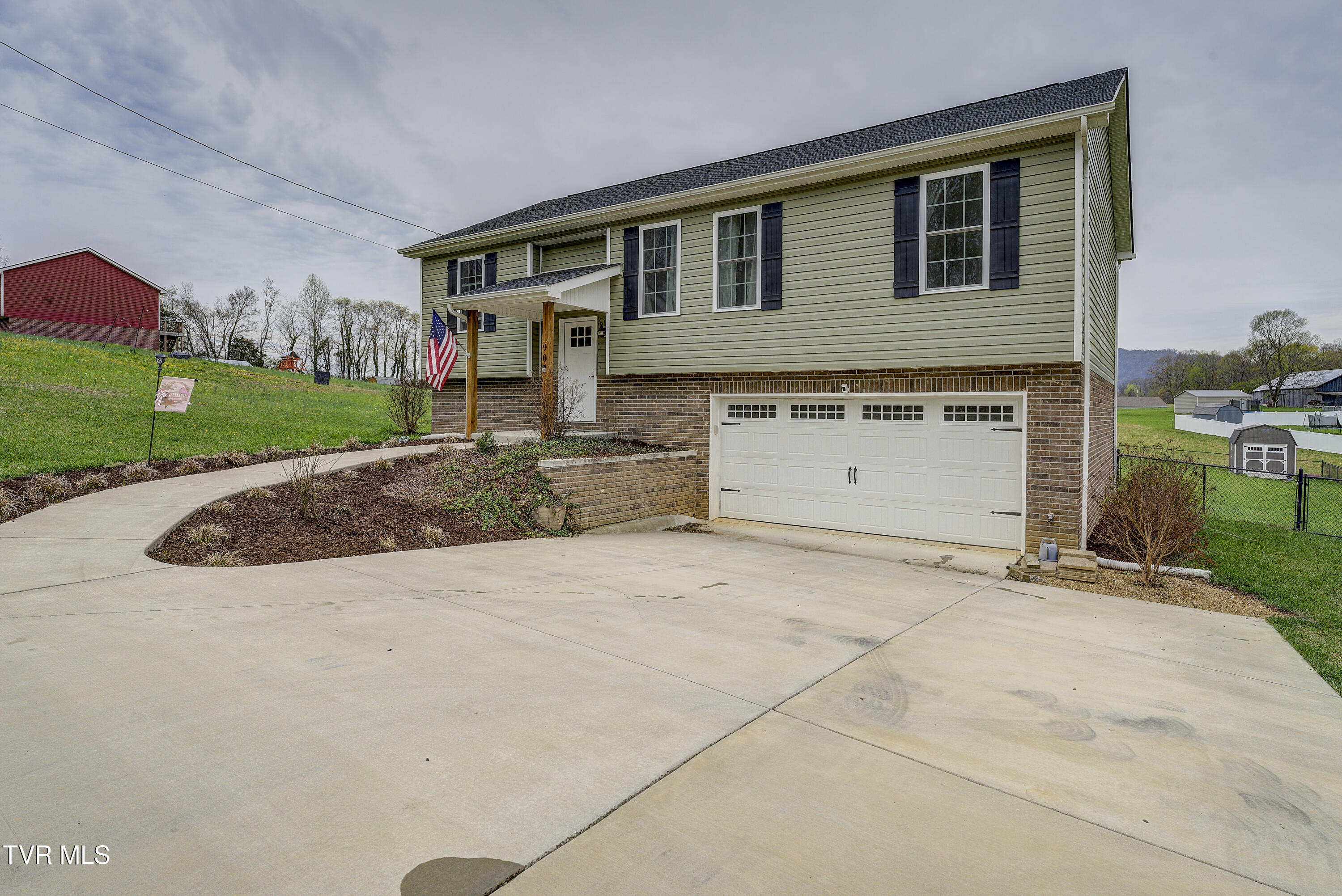 90 Carr Lane Fall Branch, TN 37656 - Photo 4 of 42 NorthCarr-32