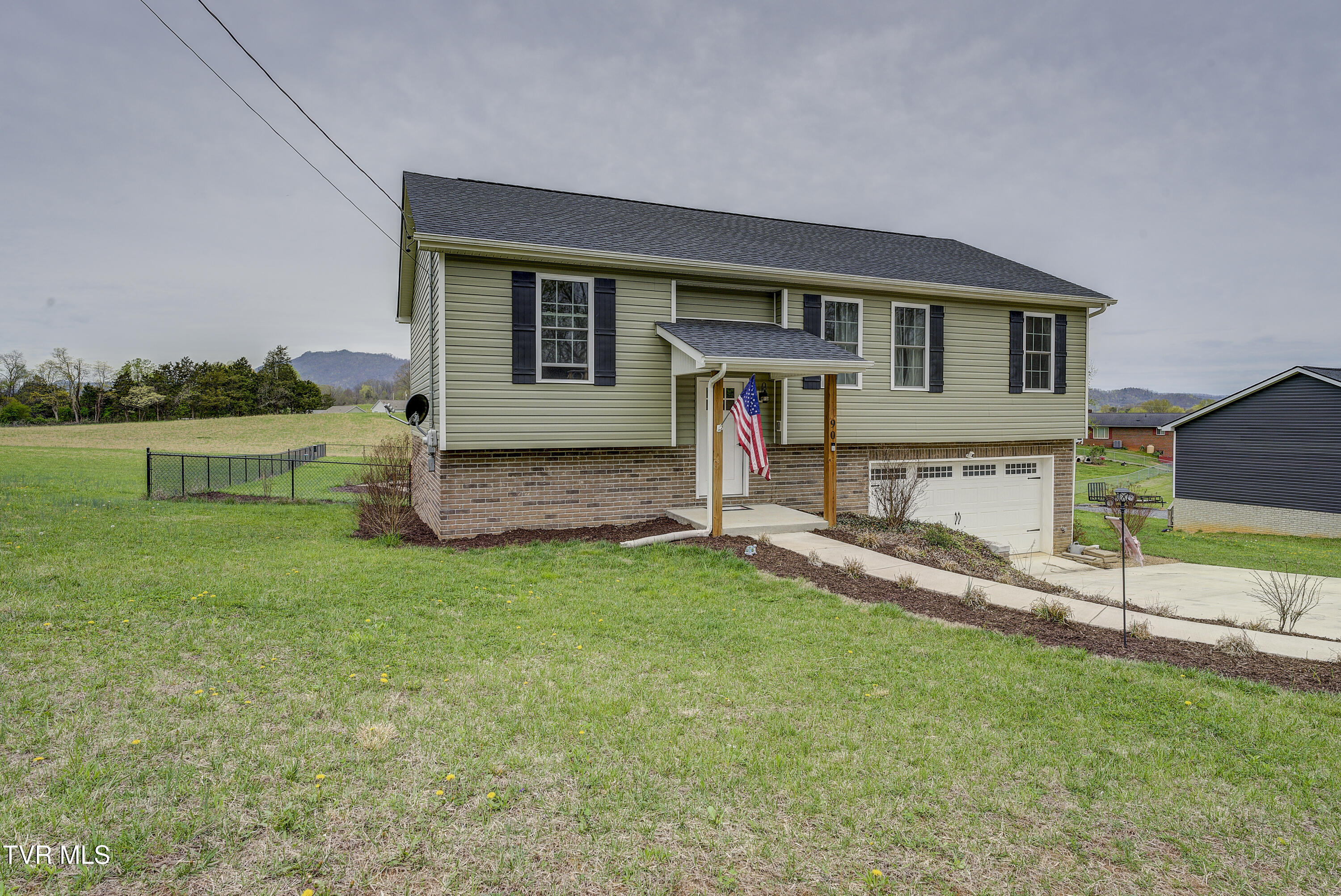 90 Carr Lane Fall Branch, TN 37656 - Photo 5 of 42 NorthCarr-34