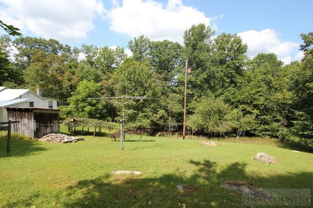 5046 Peach Bottom Road Independence, VA 24348 - Photo 7 of 13 a view of an outdoor space and swimming pool