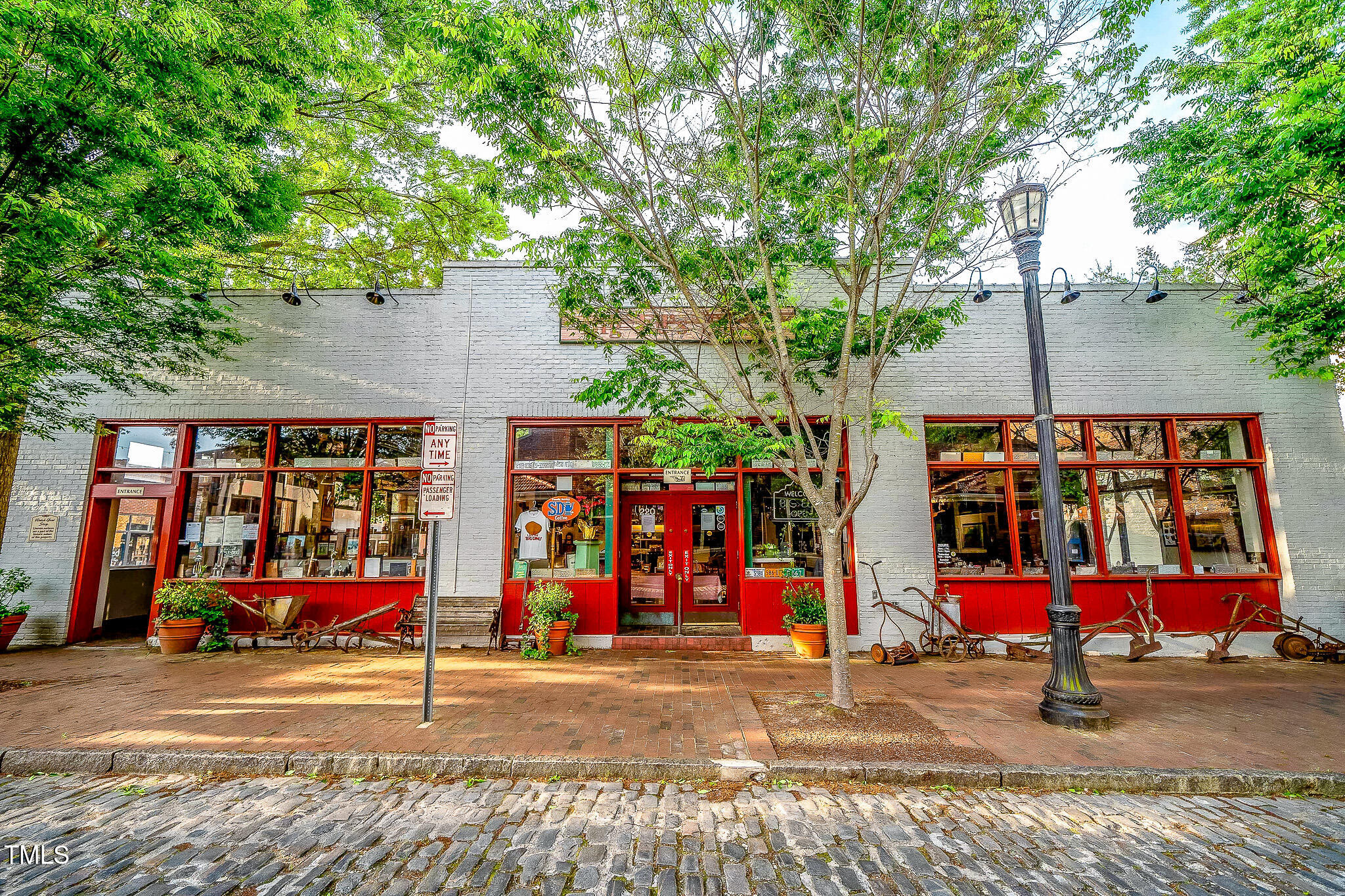 622 Rocky Knob Court Raleigh, NC 27601 - Photo 46 of 47 an outdoor space with lots of traffic signal lights