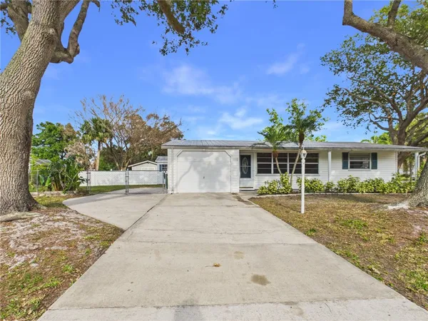 $1,900 | 741 Smith Street, Sebastian, FL 32958