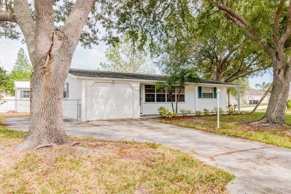 $1,900 | 741 Smith Street, Sebastian, FL 32958
