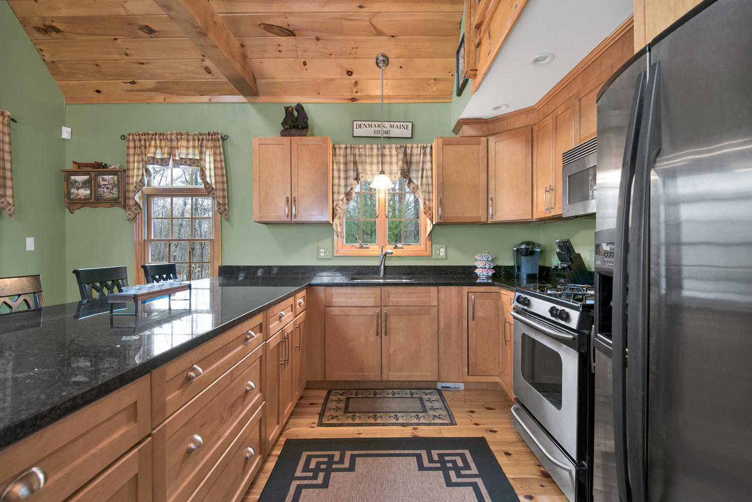 170 Dunton Road Naples, ME 04055 - Photo 6 of 41 170 Dunton Rd Naples ME 04055-large-006-