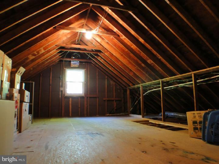 804 Roelofs Road Yardley, PA 19067 - Photo 12 of 25 Gallery Image 12