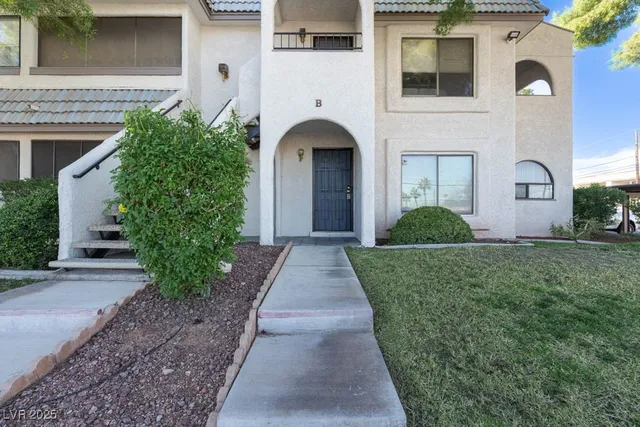 $1,650 | 1400 Santa Margarita Street, Unit B, Las Vegas, NV 89146