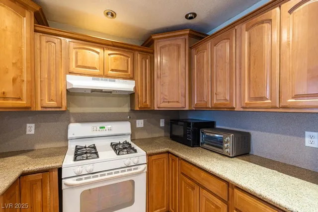 $1,650 | 1400 Santa Margarita Street, Unit B, Las Vegas, NV 89146