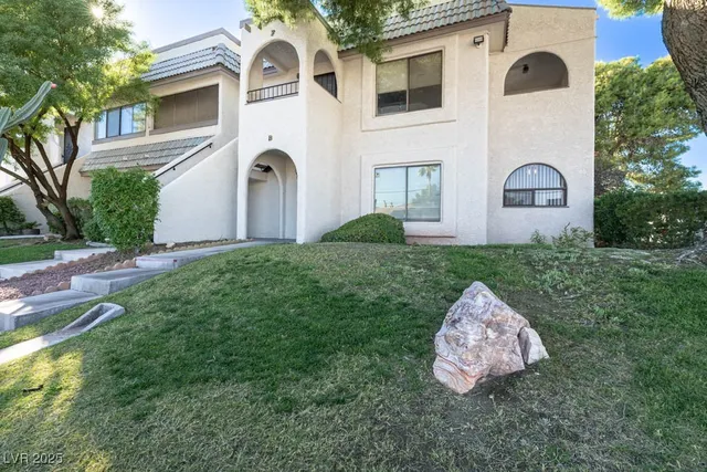 $1,650 | 1400 Santa Margarita Street, Unit B, Las Vegas, NV 89146