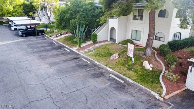 $1,650 | 1400 Santa Margarita Street, Unit B, Las Vegas, NV 89146