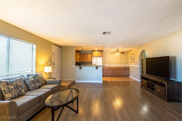 $1,650 | 1400 Santa Margarita Street, Unit B, Las Vegas, NV 89146