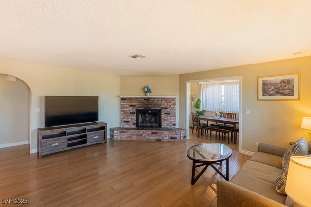 $1,650 | 1400 Santa Margarita Street, Unit B, Las Vegas, NV 89146