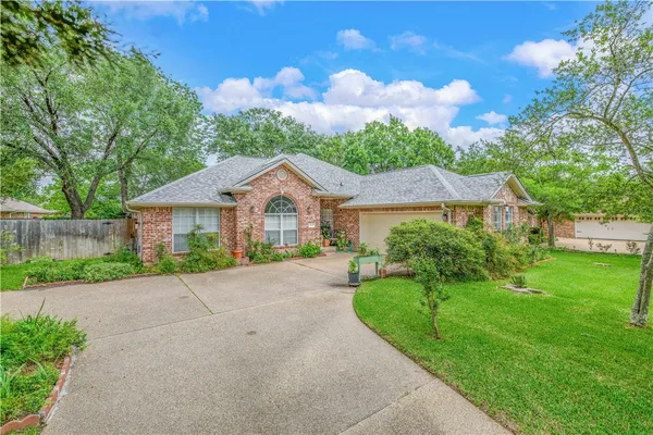 $3,000 | 4605 Double Eagle Court, College Station, TX 77845