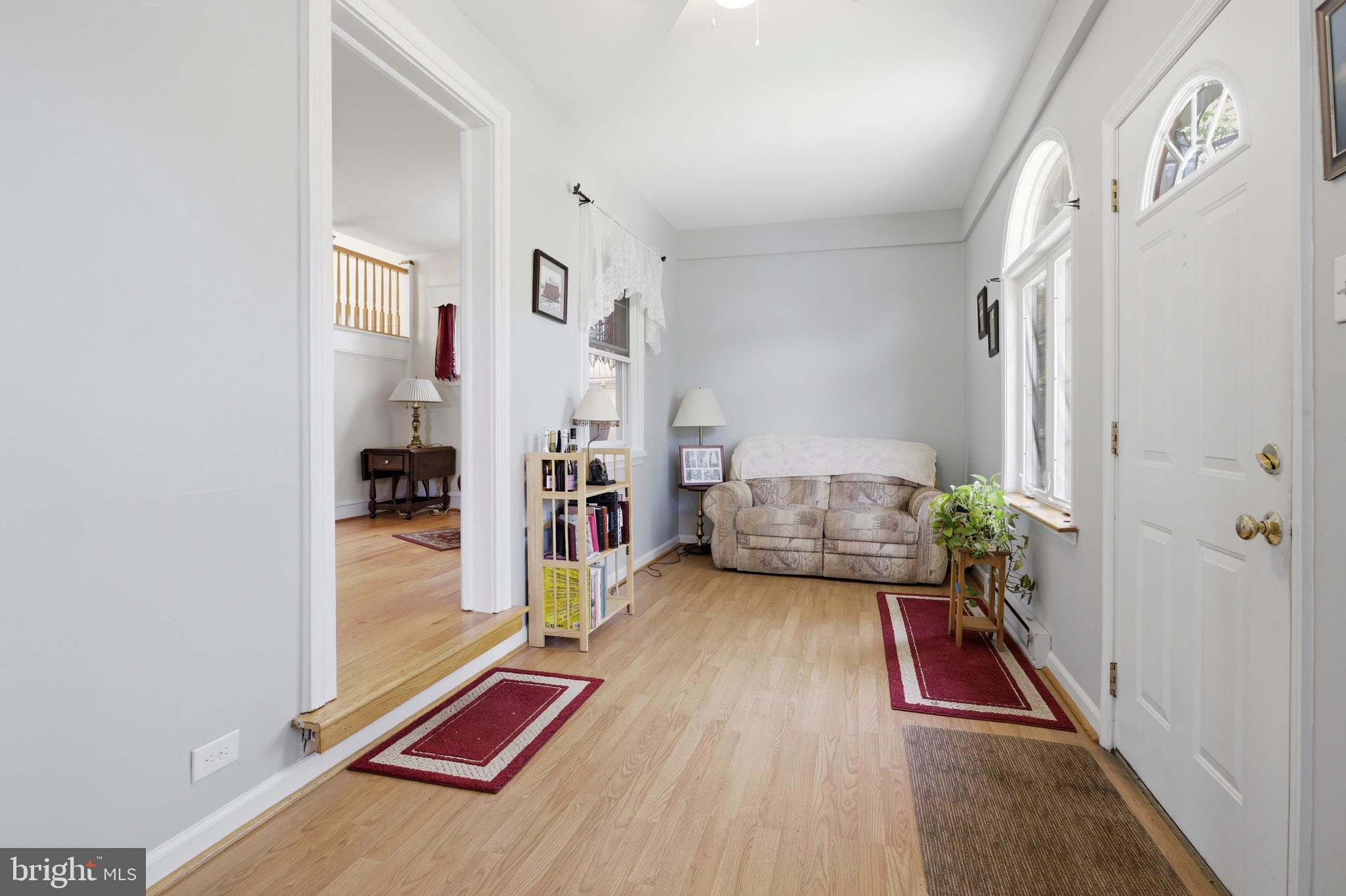 43 Lownes Lane Springfield, PA 19064 - Photo 4 of 32