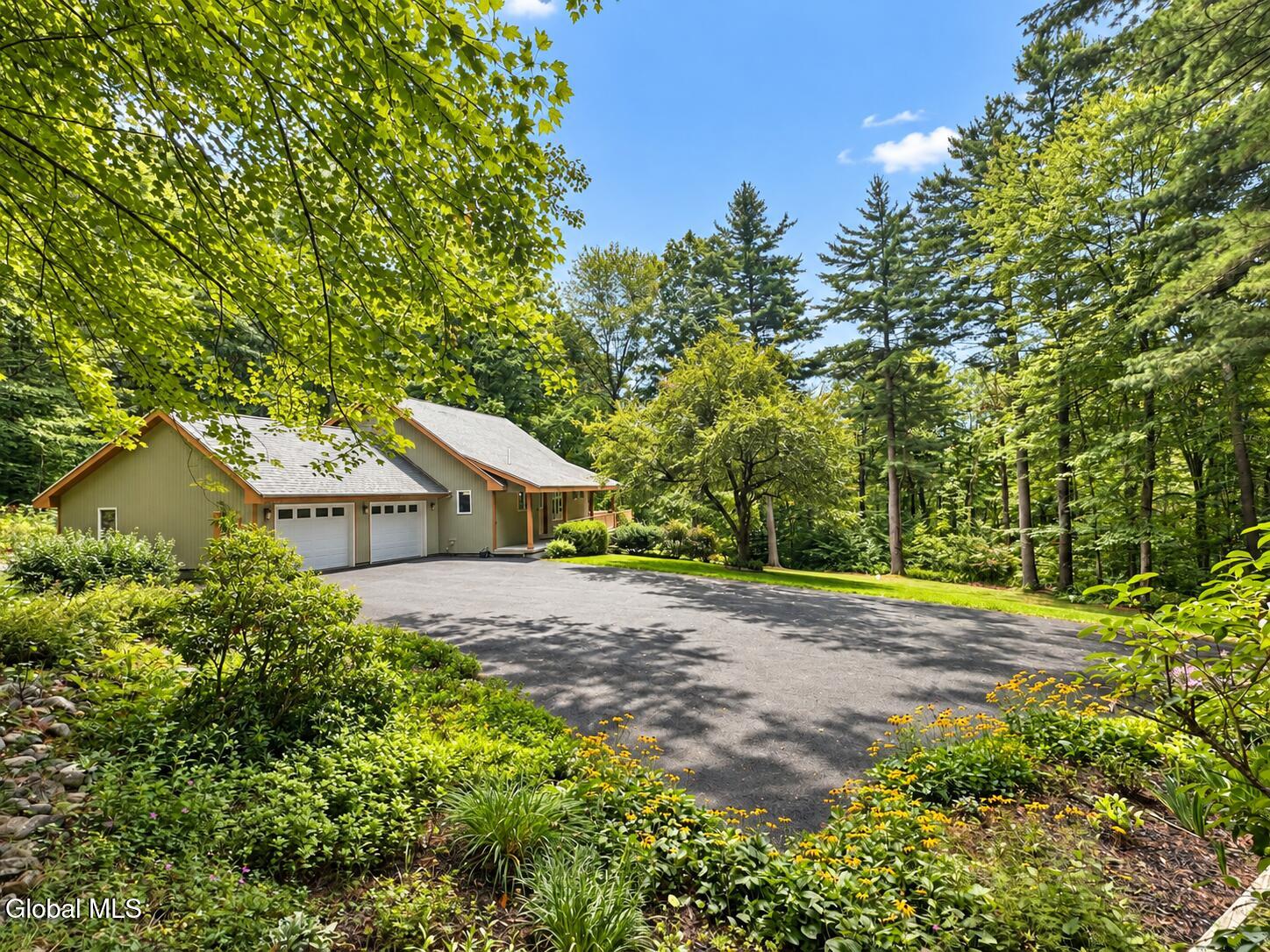 936 Ridge Road Broadalbin, NY 12025 - Photo 4 of 36 4