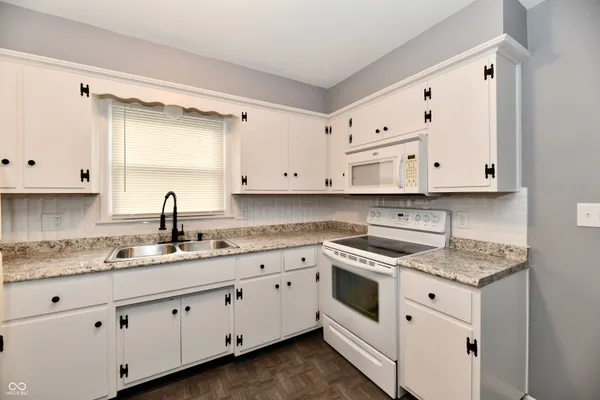 $237,000 | 4408 Brenda Drive, Anderson, IN 46013