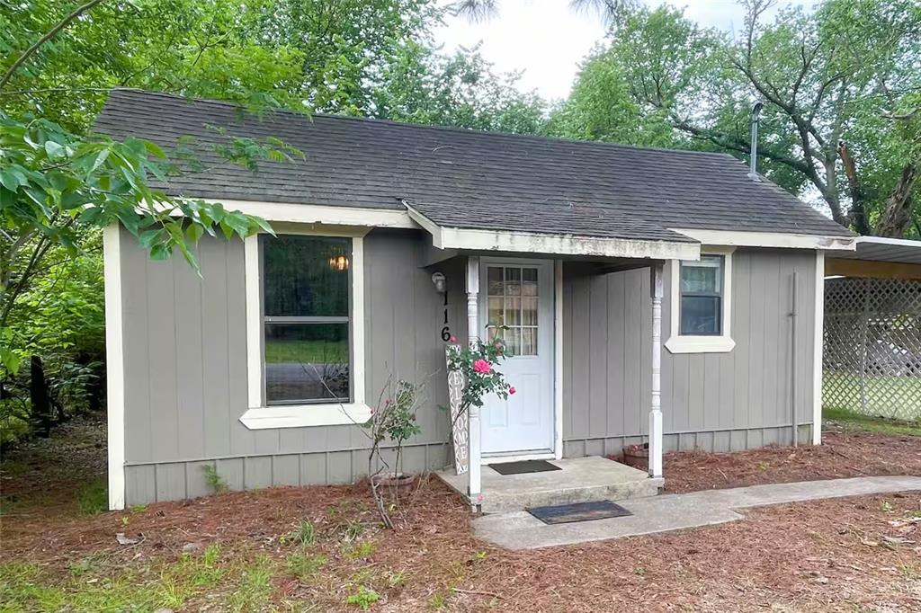 116 East Locust Street Collinsville, TX 76233 - Photo 1 of 13