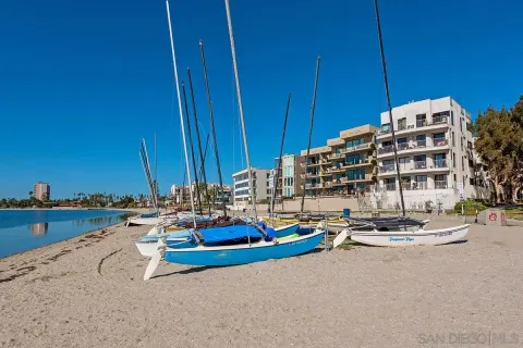 $3,655,000 | 3828 Riviera Drive, Unit 2B, San Diego, CA 92109