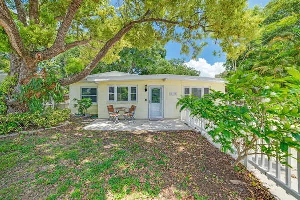 $3,300 | 4413 West Rogers Avenue, Tampa, FL 33611