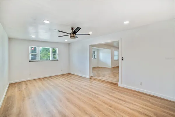 $3,300 | 4413 West Rogers Avenue, Tampa, FL 33611