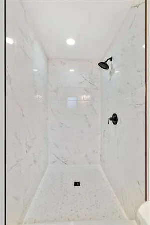 $3,300 | 4413 West Rogers Avenue, Tampa, FL 33611