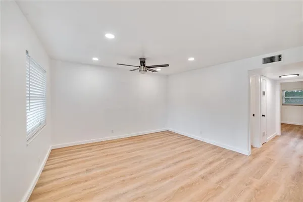 $3,300 | 4413 West Rogers Avenue, Tampa, FL 33611