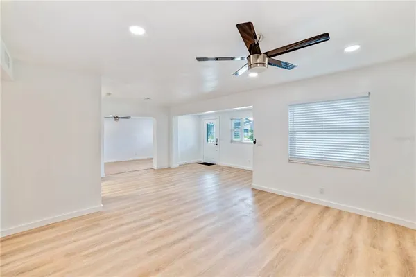 $3,300 | 4413 West Rogers Avenue, Tampa, FL 33611