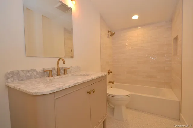 $1,049,000 | 188 Ralph Avenue, Babylon, NY 11702