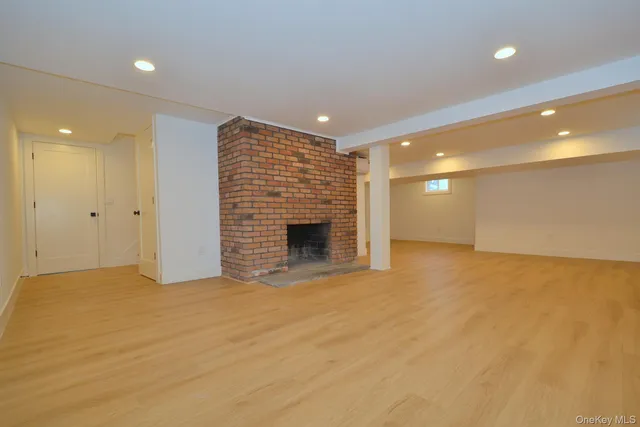 $1,049,000 | 188 Ralph Avenue, Babylon, NY 11702