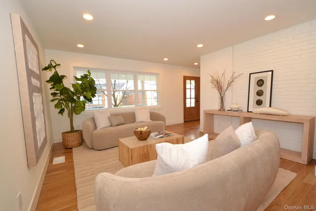 $1,049,000 | 188 Ralph Avenue, Babylon, NY 11702