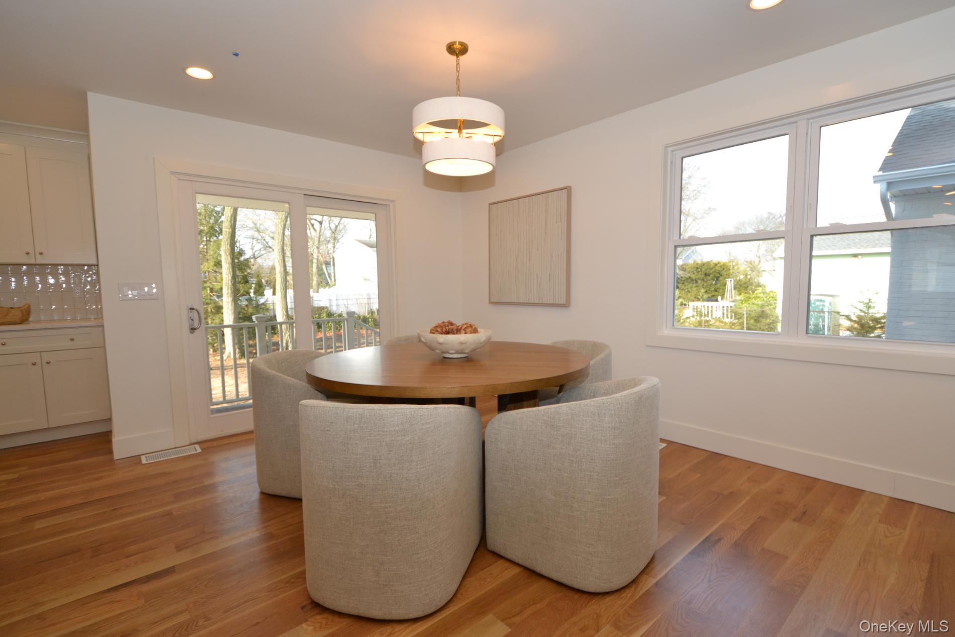 188 Ralph Avenue Babylon, NY 11702 - Photo 10 of 36