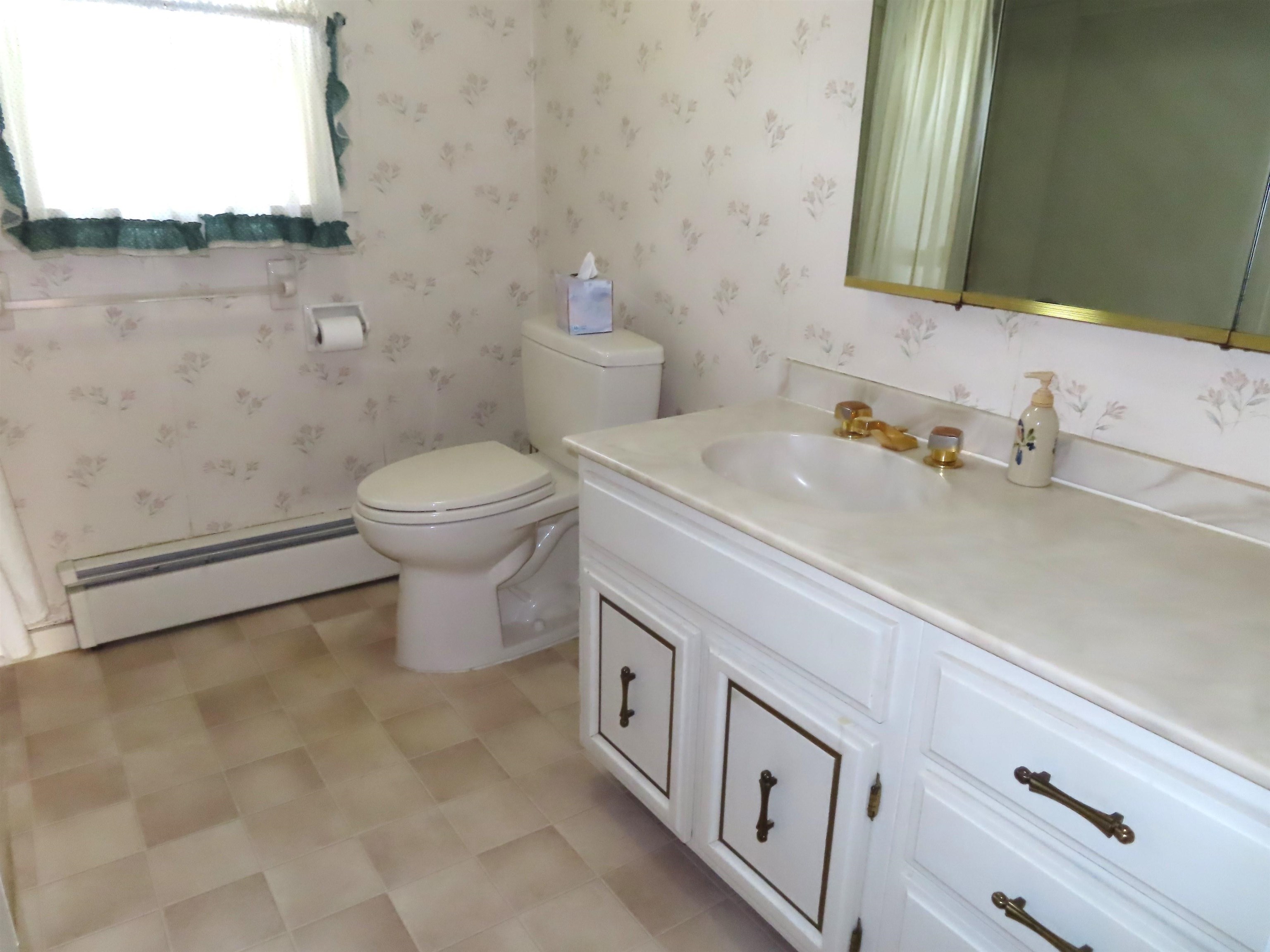 471 Chapman Road Keene, NH 03431 - Photo 16 of 46 Gallery Image 16