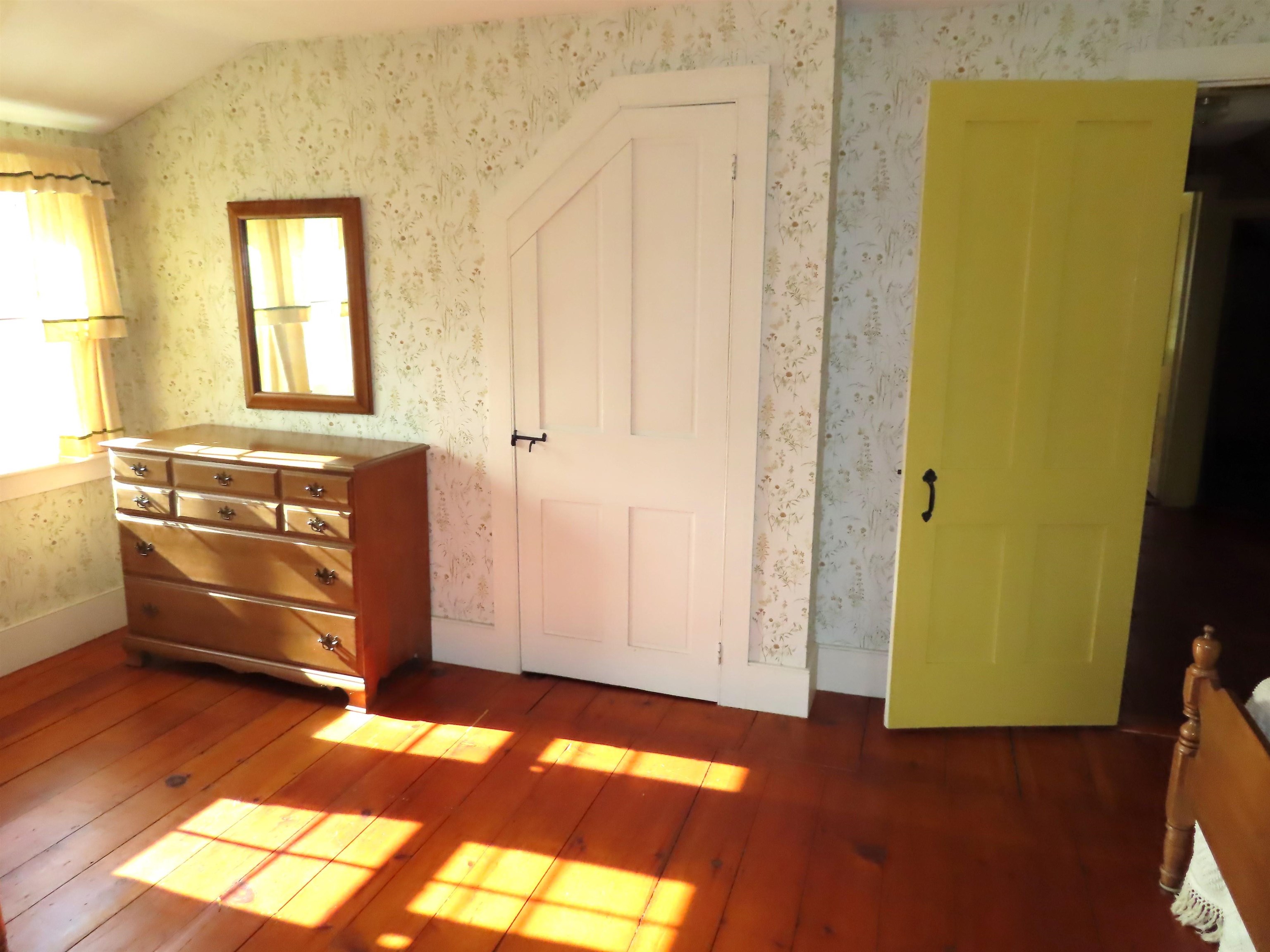 471 Chapman Road Keene, NH 03431 - Photo 23 of 46 Gallery Image 23