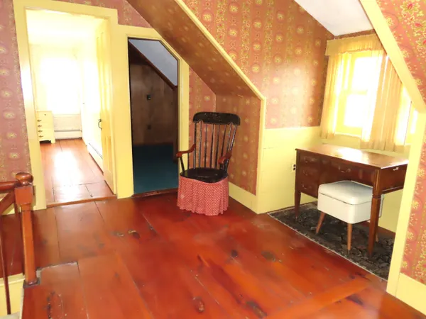 $395,000 | 471 Chapman Road, Keene, NH 03431