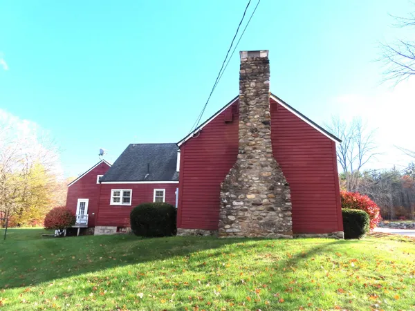$395,000 | 471 Chapman Road, Keene, NH 03431