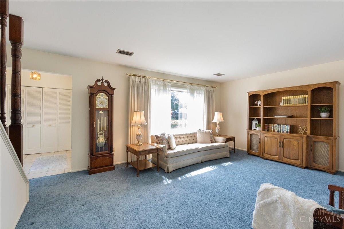 10552 Hadley Road Cincinnati, OH 45218 - Photo 5 of 32 Gallery Image 5