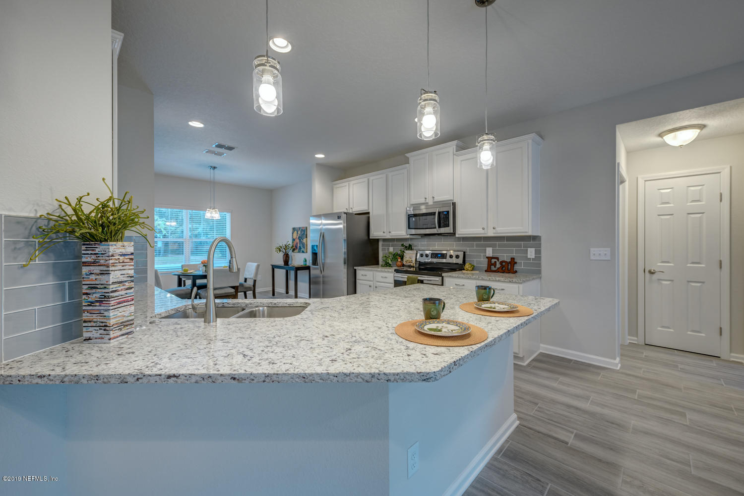 7492 Bowden Road Jacksonville, FL 32216 - Photo 5 of 24 1211 Miramar Ave_32207-10