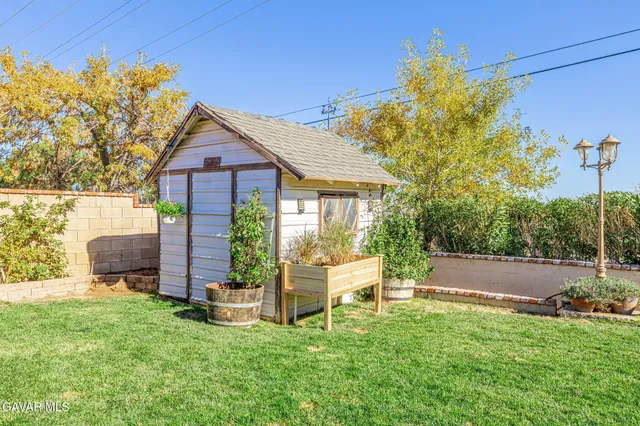 $3,300 | 42056 Jenny Lane, Lancaster, CA 93536