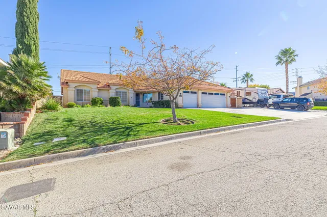 $3,300 | 42056 Jenny Lane, Lancaster, CA 93536