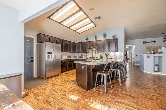 $3,300 | 42056 Jenny Lane, Lancaster, CA 93536