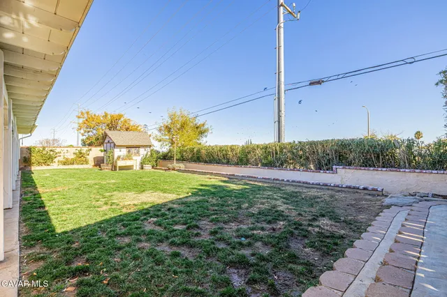 $3,300 | 42056 Jenny Lane, Lancaster, CA 93536