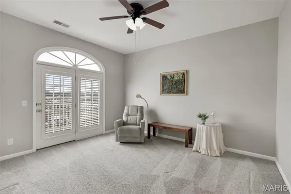 $248,900 | 7400 Whitehall Colonial Lane, Unit 421, Shrewsbury, MO 63119