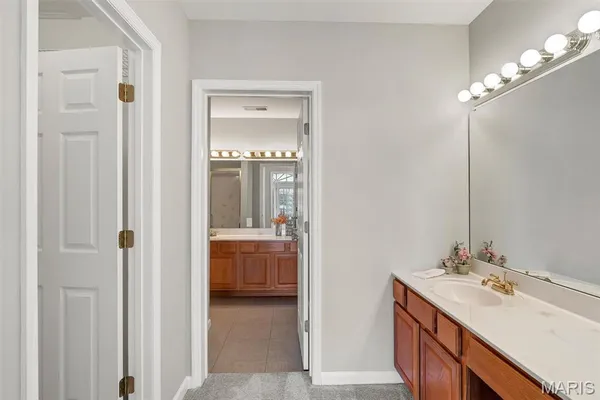 $248,900 | 7400 Whitehall Colonial Lane, Unit 421, Shrewsbury, MO 63119
