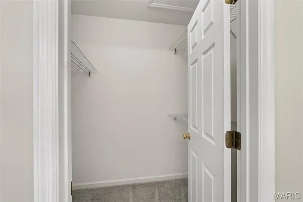 $248,900 | 7400 Whitehall Colonial Lane, Unit 421, Shrewsbury, MO 63119