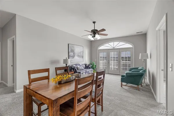 $248,900 | 7400 Whitehall Colonial Lane, Unit 421, Shrewsbury, MO 63119